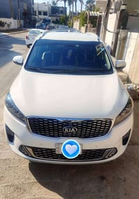 سورينتو ٢٠٢٠ • ٦ سلندر ٣٥٠٠ • ٧ راكب