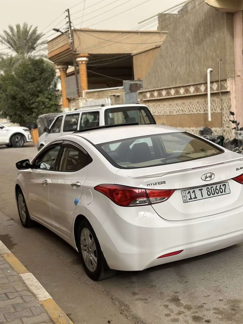 السلام عليكم 
النترا (2014) خليجي بيها صبغ بالبنيد و يم الرقم الخلفي شويه والباقي كفاله عامه من كلشي محرك (1800) فتحه سقف شاشه سياره نضيفه رقم بغداد بأسمي تحويل مباشر 
السعر//126 ورقه وبيها مجال 
للاتصال//***********
***********
