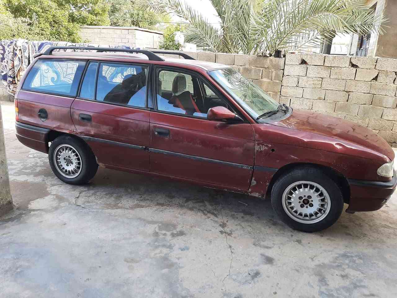 اوبل استره استيشن رقم بغداد اسنويه مشروع وطني موديل ٩٦ كير اوتماتيك وارد ياباني تبريد ابلادي دبل ارباك داخل نضيف بدون صبغ بدون اخياس تخم تاير جاهزه كير محرك صدر تحويل مباشر ***********السعر ٤٠ وبيه مجال
