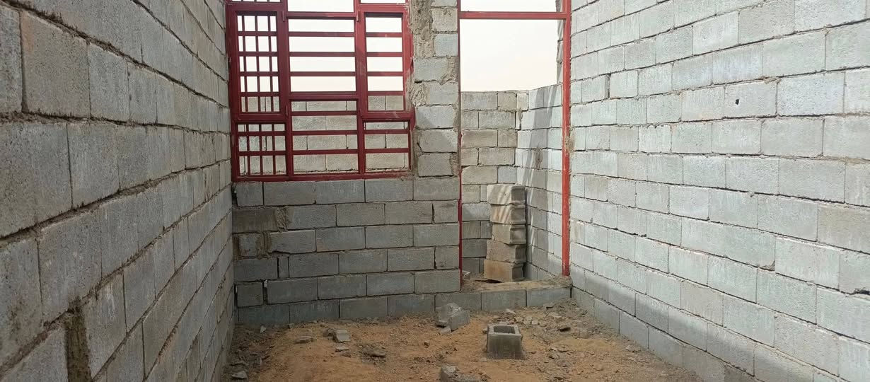 للبيع هيكل مساحه 150متر بحواس شارع حي العباس بكاع رعد جواد بصف ركن غرفتين وصاله ومطبخ استقبال وصحيات للاستفسار اتصل . سعر 22وبي مجال متواجد فيس واتساب ***********  واسط العزيزية
