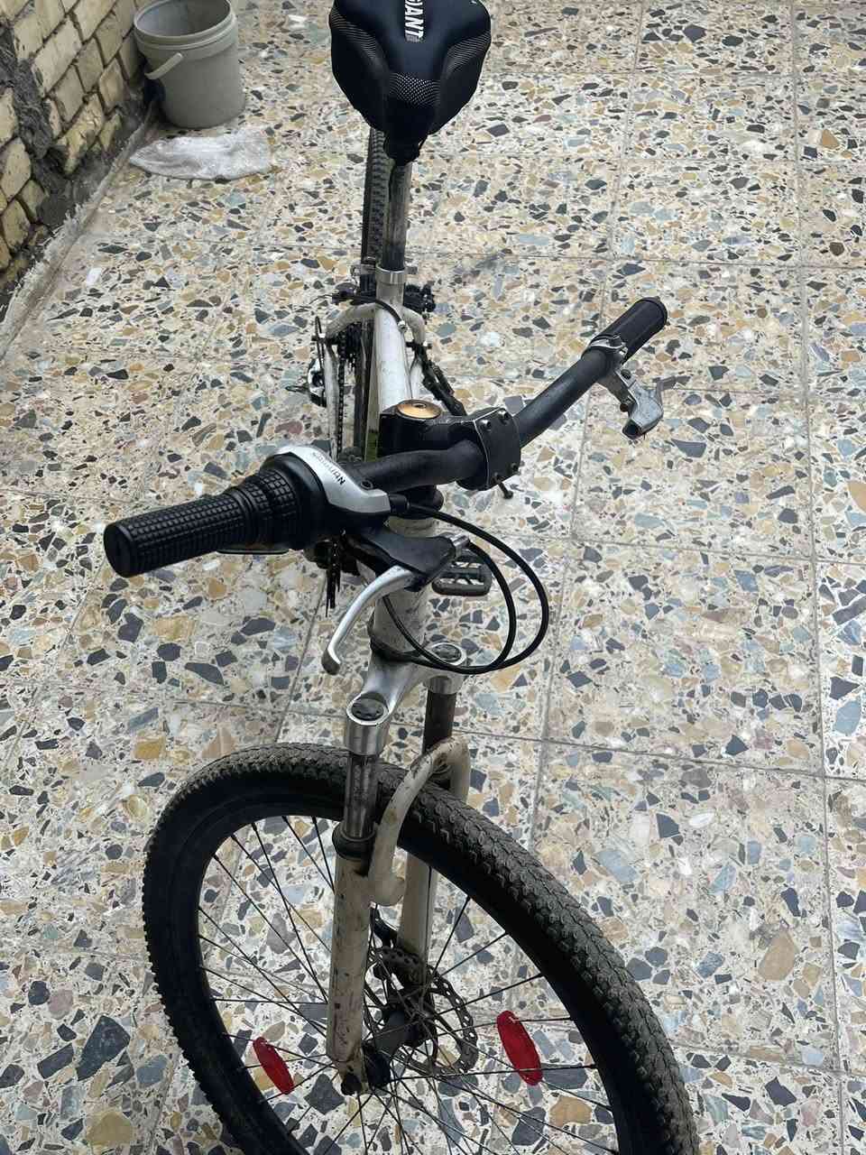 باسكل ماركه جاينت جبلي حجم ٢٦ بريكات وتايرات جدد  
+ سرعه شديتله ب ٧٠ وبيه مجال مكاني العبيدي 
رقمي ***********
