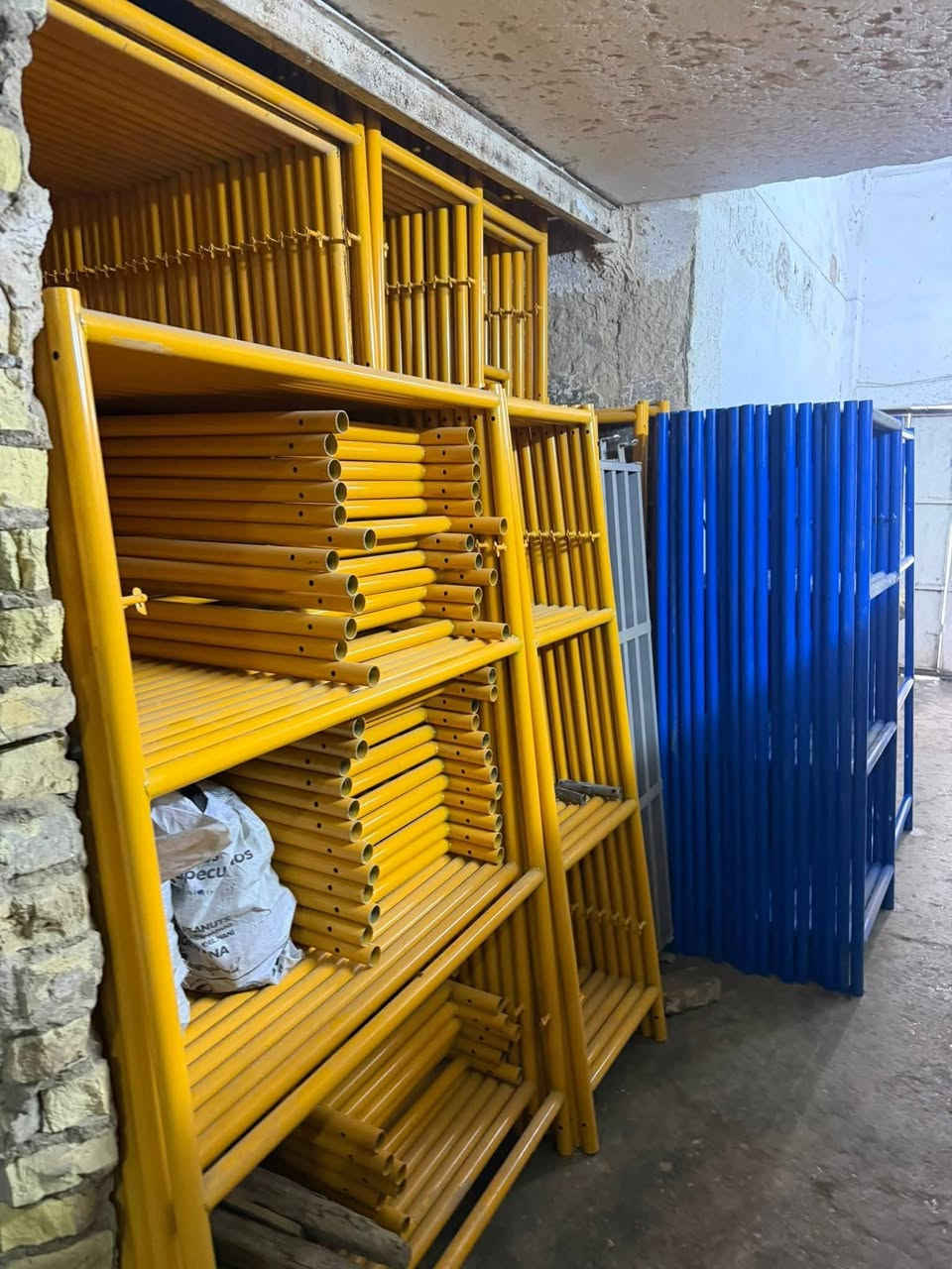 بيع تأجير كافة الجكات والسكلات بأنواعها
صيني عراقي ***********
