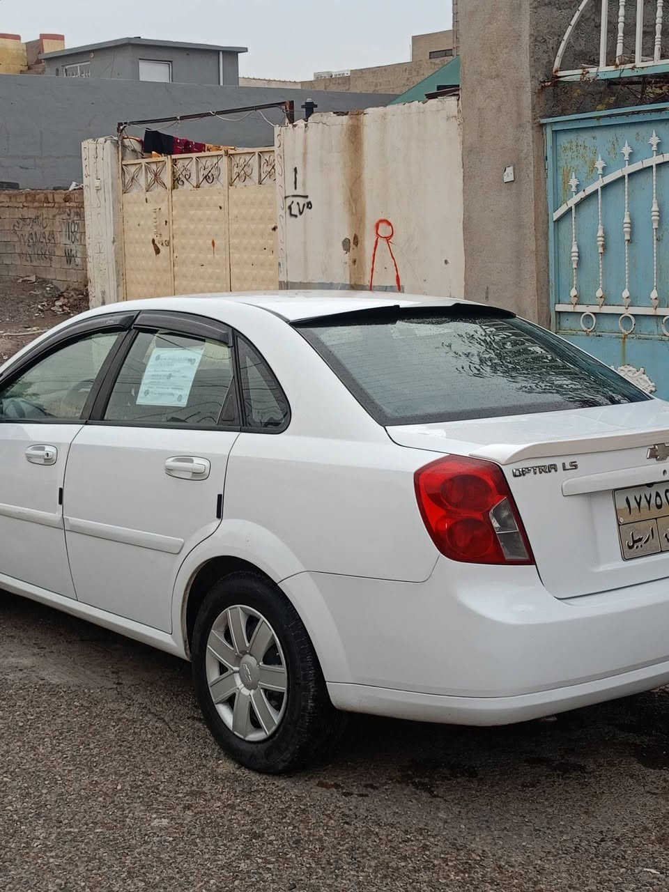 السلام عليكم
اوبترا للبيع 2010... گير عادي 

رقم اربيل.. هزه جديده.. چاملق واحد صبغ بدون دواخل 

... گير ومحرك شرط كوبون بانزين بيها..

سعر 84 $ -***********
