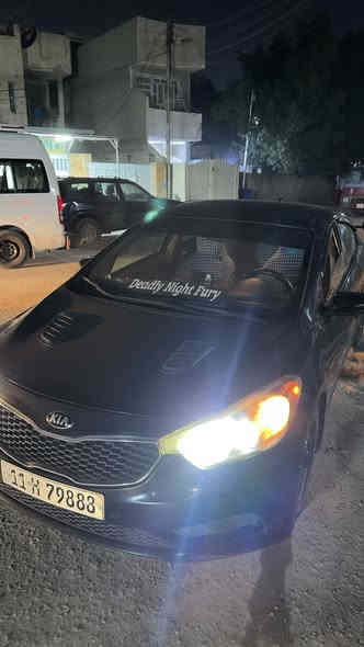 السلام عليكم 
كيا فورتي موديل 2016 
السياره نضيفه واني معتني بيه 
محرك 2000 دوش 
سياره بيه بنيد اخذته وراجع نفسه 
وبيه بلباب الخلفي ضربه وسويته اني نضربت عندي 
تبريد تدفئه كامله وتحكم ستيرن 
شادله شاشه اصليه وعندي شاشته البلاديه هم 
رقمه بغداد انكليزي الجديد سنويه وهزه جدد 
السياره ب اسمي تحويل مباشر 
السياره خير من الله 
رايده ب 108 وبيه مجال اتصل وتدلل 
***********
