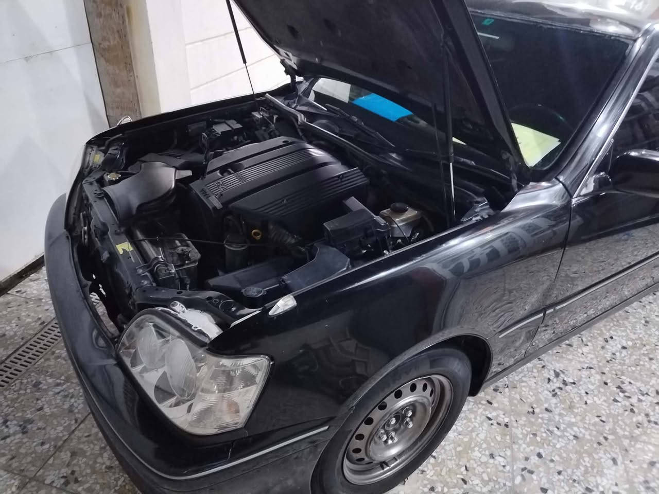 السلام عليكم ملكه للبيع سيارة جديده كصه جنطه مكينه كير حداديه تبريد ثلج الف مينصرف عليه متوم طبق الصل بيع فقط اعتذر عن المراوس مكان واسط ***********
