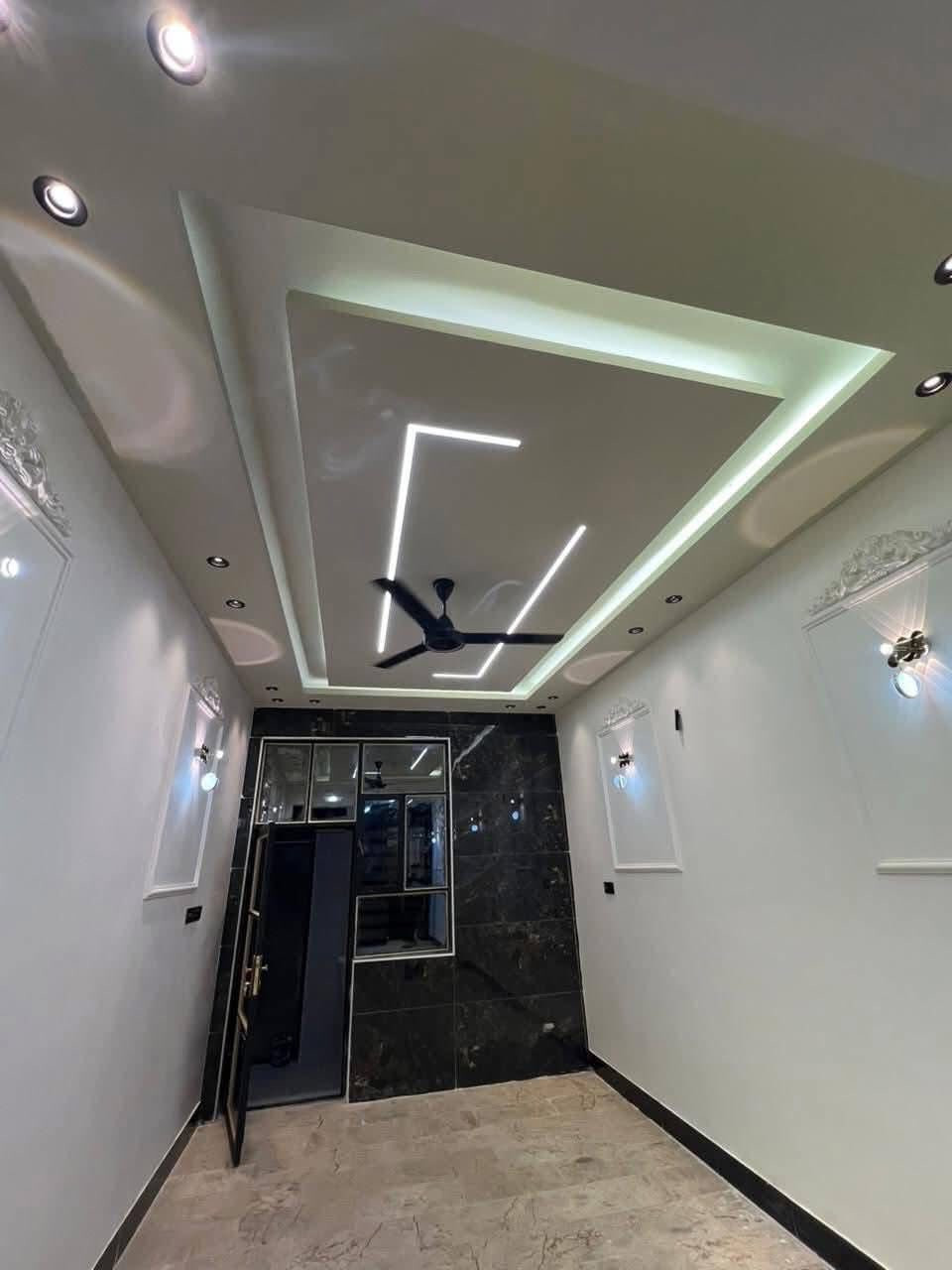 دار للايجار في حي الجامعه مساحه ١٠٠متر طابقين جديد غير مسكون منطقه 28 قرب مجسرات الزهراء 3غرف وصاله و الاستقبال و مطبخ صحيات جديد غير مسكون استفسار اكثر ارجو #متابعه الصفحة ليصلك #عندك_عقار_وتريد_تعرضه_دزه_النا_ولاتشيل_هم*********** اهلا وسهلا #عنوان_التميز_والثقه_والابداع
