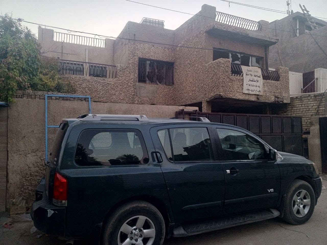 دار طابو ملك صرف للبيع 250 م
السلام عليكم دار طابو ملك صرف للبيع المساحه 240 واقع حال 250 واجه 10 نزال 24 ملاحظه (يعتبر قطعه ارض) 
الموقع الدورة شارع المصافي في شارع مول الكوخ مقابل محكمه الدورة للاستفسار 
*********** أو ***********
