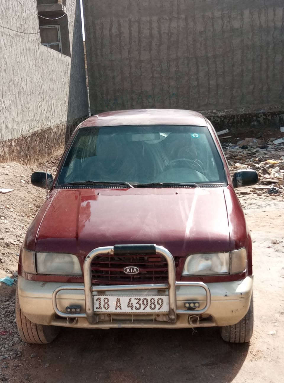 السلام عليكم سبورتج 95 كامله نفس الصورة مصبوغة عام سنويه لل30 مالكها موجود السعر 35 وبيها مجال 
العنوان حله ***********
