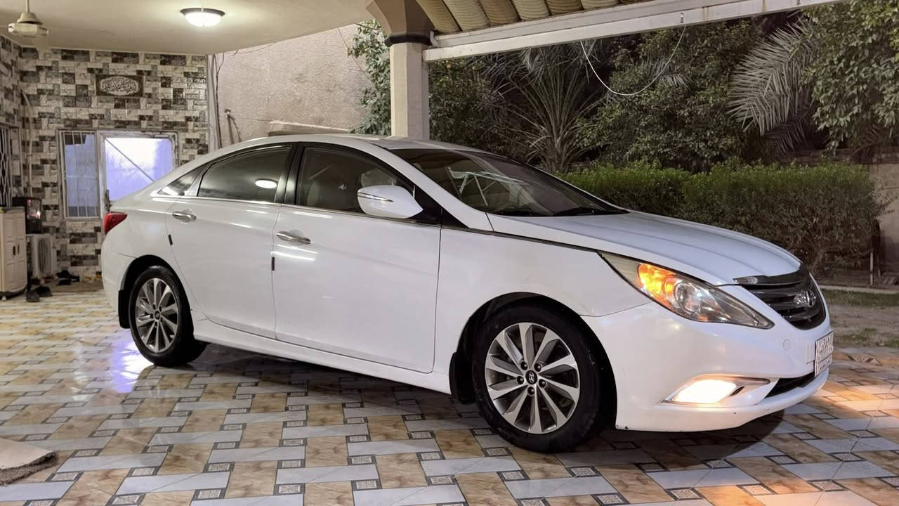 سوناتا 2014 خليجية الشركة العامة
سوناتا 2014 خليجية الشركة العامة 🔥

محرك دوش 
 رقم بغداد باسمي
مواصفاتهه معروفه 
تدفئه تبريد فول كمبريس جديد ثلاجه جديده
تخم تاير جديد بلكامل حداديه كله جاهز

ما متعوبه سياره مال بيت بيهه 
ملاحضات بسيطه بيهه الي يدور شكل 

مراوس اراوس وبيع ابيع هم 

*********** ☎️
