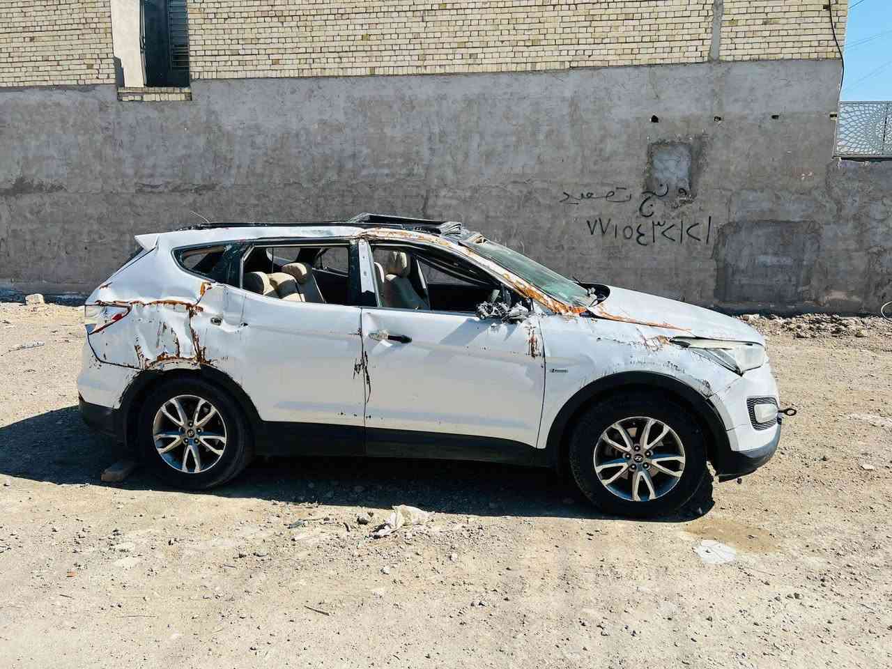 سلام عليكم للبيع هونداي سنتافي موديل 2013رقم اربيل تحويل مباشر اخوان سيارة تعرضت لحادث جفيه كما موضحه بلصور ابيع على وضعهه حجم المكينه 2400دوش سياره شغاله وتمشي تبريد شغال كير مكينه شواصي لغود ايرباكات مكفوله سابقا مكفوله 7راكب 3قطع تبريد بنرامه مكان السياره بغداد السعر 68$سعر مناسب
الاستفسار ***********
