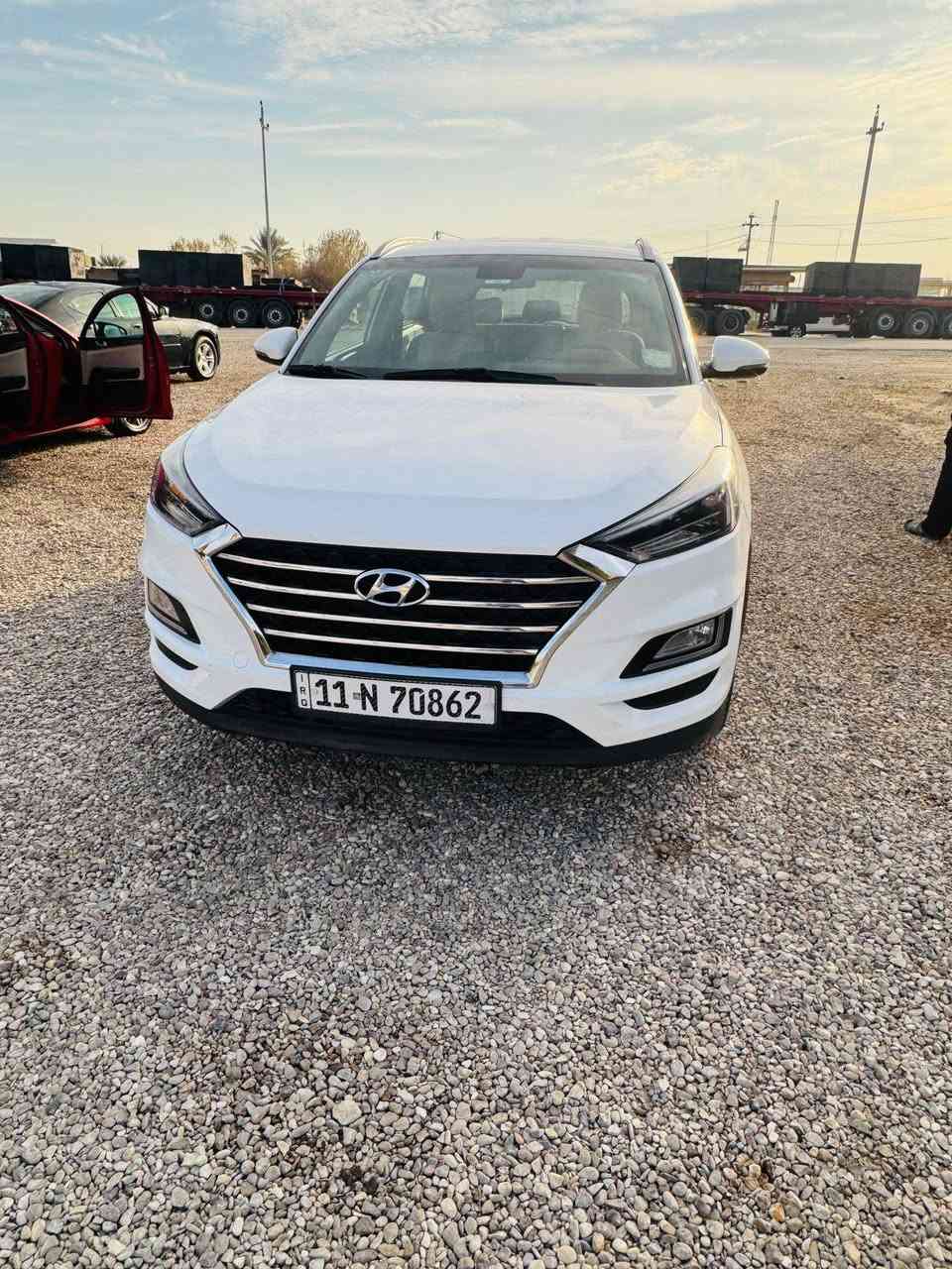 السلام عليكم
للبيع توكسان خليجي 2021 
فول عدى الفتحه رقم بغداد دولي 
 وجاهزه  من كولشي تخم تاير  وباتري جدد سبير منازل مواصفاته 
بصمه +تشغيل عن بعد 
دبل لد + لايت 5 عدسات
لايت دوار +شحن واير ليس 
شاشه بلاديه ابل كار بلي +نفكيشن.+ثلاجة بالجكمجة
كشنات كهرباء +جلد 
داخل صاج 
السياره جديده ووضع شركه مكاني كوت الاحرار 
‭0771 435 9763‬
‭0781 149 5334
