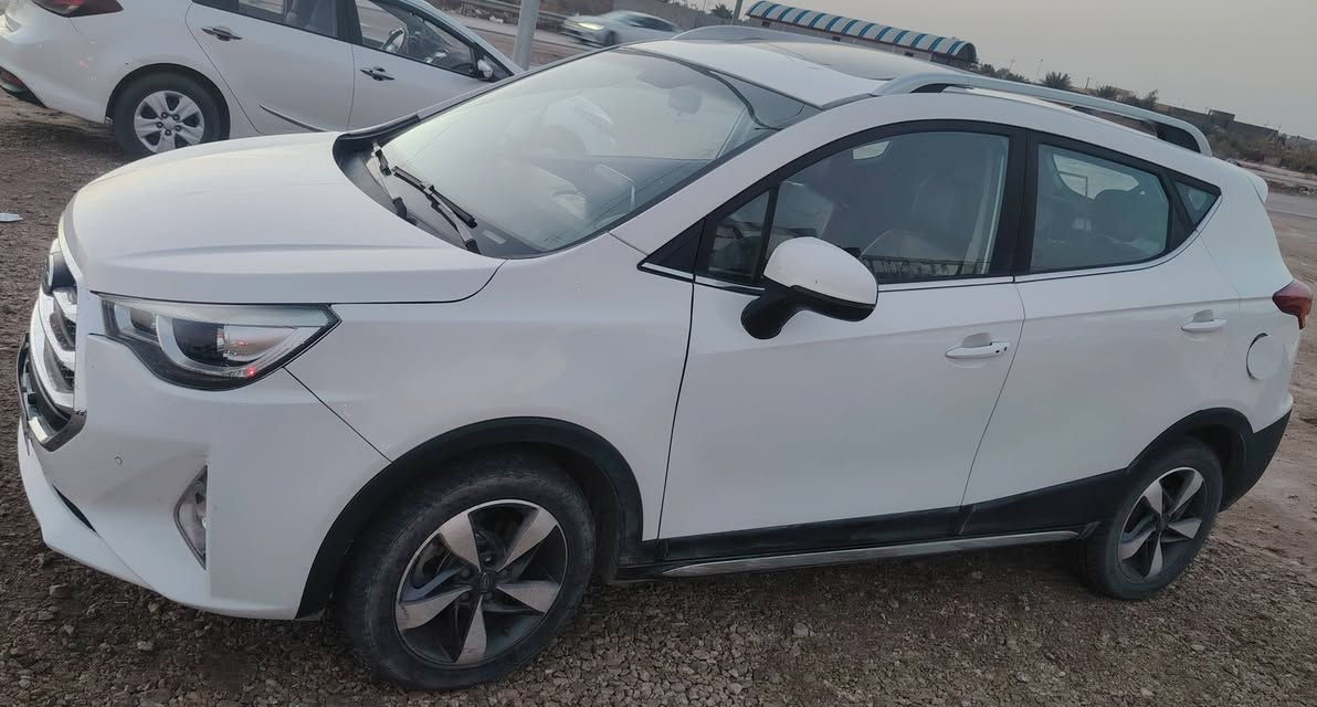 السلام عليكم
جاك S3 صيني رقم مثنئ حر

مواصفات فول

بيه صبغ بنيد فقط

السعر 115 ترهم اقصاد

الاستفسار ***********واتساب
