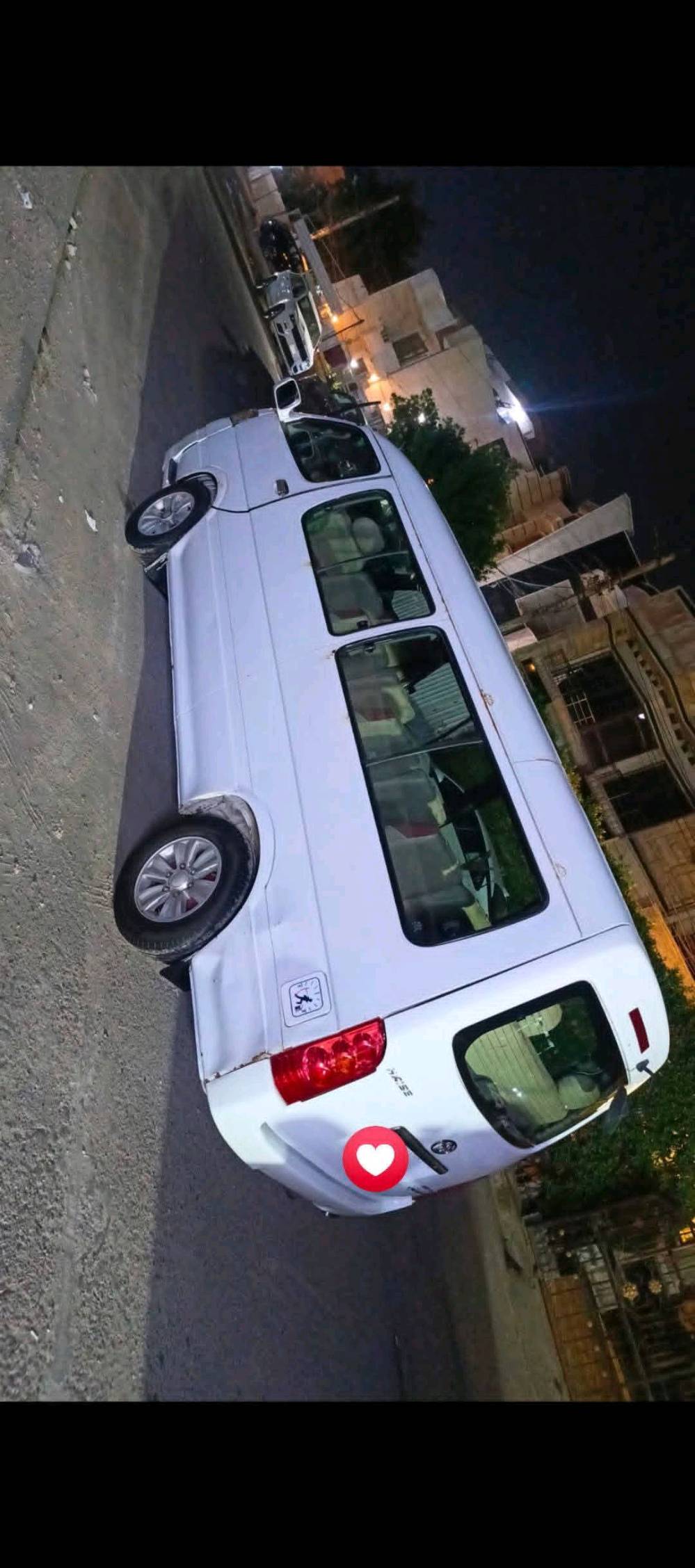 السلام عليكم جنبي اج وان ٢٠١٤سيارة نضيفة بيها طخة جوة القبق مال بانزين وبيها بارد بالجنطة الباقي نضيف كله رقمها بغداد باسمي مكان بغداد البلديات 80وبيها مجال بسيط ***********