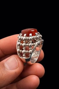 خاتم الشباك  خاتم مميز من العقيق اليماني  نقش على الحجر (افوض امري الى...