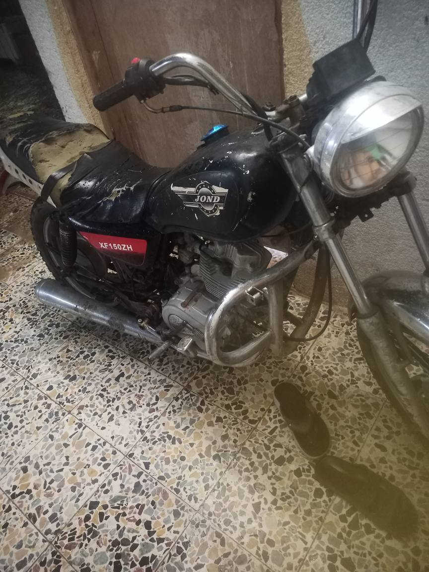 دراجه نوع جوندا اوراق وكيلها بشارع بغداد الدراجه عوزها تلحيضات بسيطه شغاله مكينه جديده بيها اي ستفسار الاتصال على الرقم او وتساب *********** عمارة, ميسان
