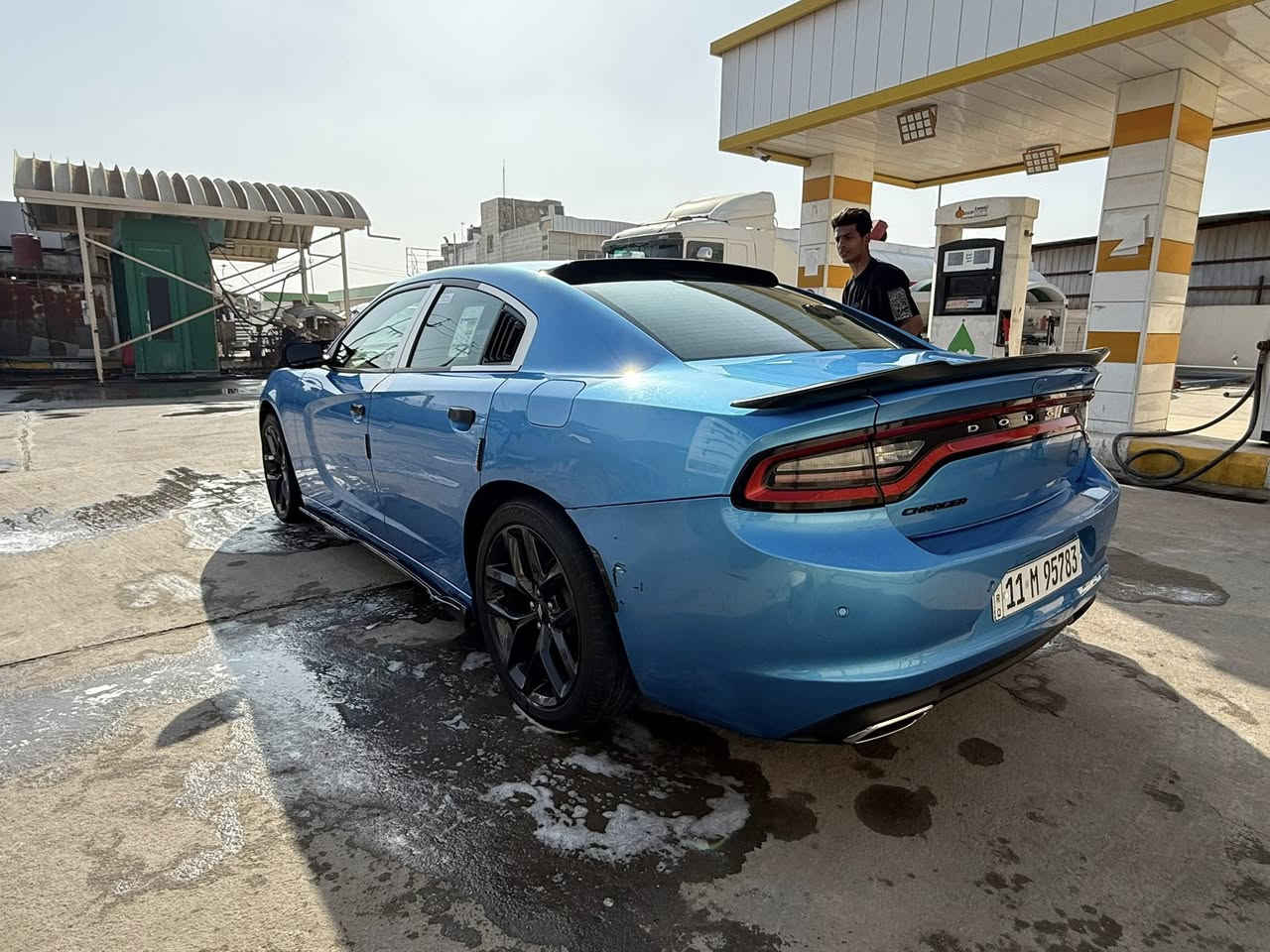 جارجر ١٩ اصل للبيع
رقم بغداد بسمي انكليزي
لون بحري مميز
ماشيه ٦٣ الف 
الفئه SXT
السياره تقرير
وسونار موجود كفاله عدا بارد بجاملغ خلفي بسيط 
موصفات حساسات شاشه كبيره كشنات حضن جلد وباقي موصفات معروفه 
السياره جاهزه حداديه تخم تاير جديد 
مكانه ناصريه مركز
السعر ٢٣٠ 
تفاصيل كامله اقرها قبل لاتتصل وبلخدمه
رقمي ***********
