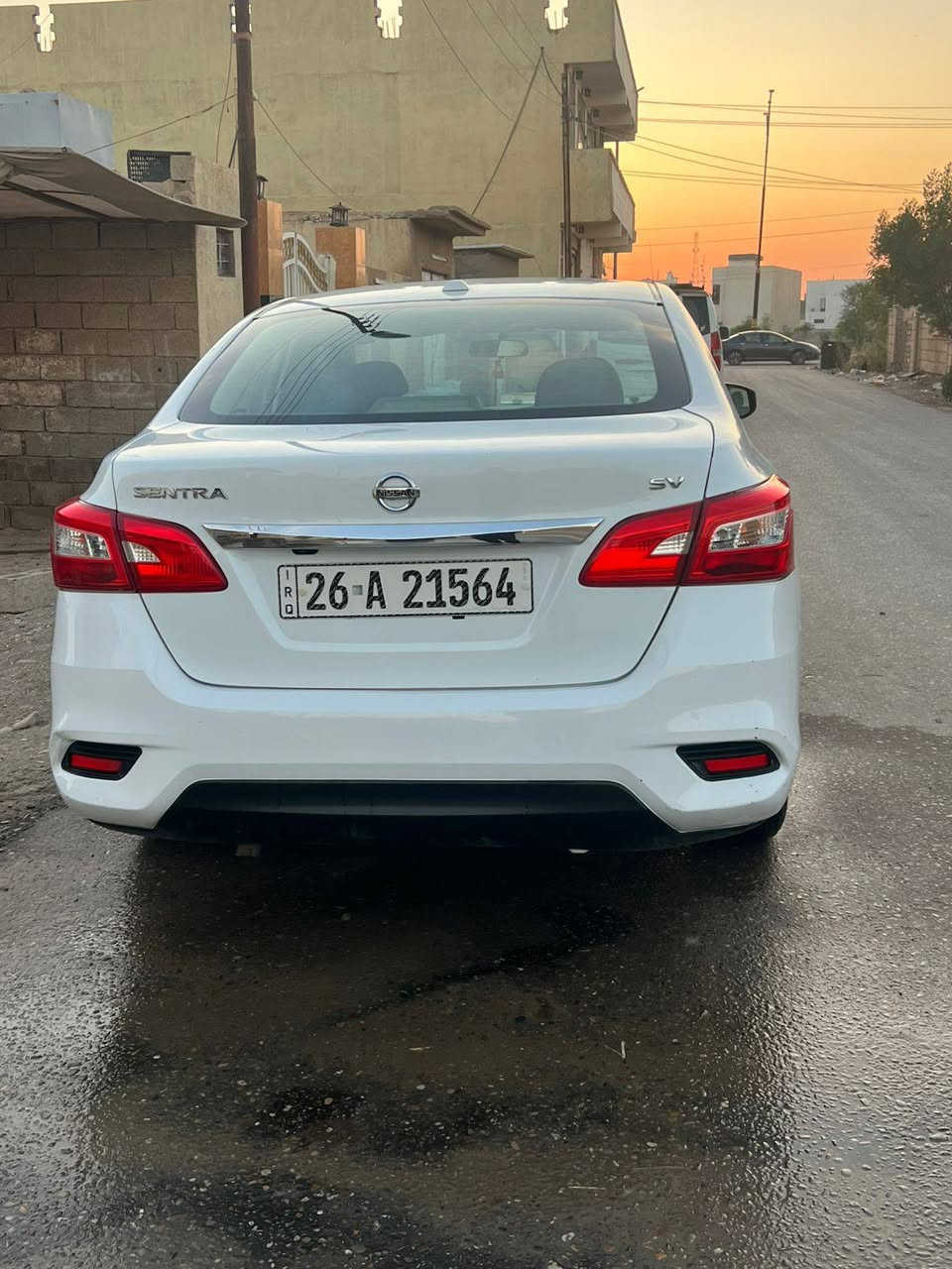 السلام عليكم 
نيسان سنترا 2019 للبيع
فول عدا فتحه
ضرر جاملغ وبنيد بدون اي دواخل ضرر سطحي
بسمي وسنويه ورقم وهزه جديد
كير محرك شرط شرط 
السعر 115 وبيه مجال
*********** اتصل فقط
