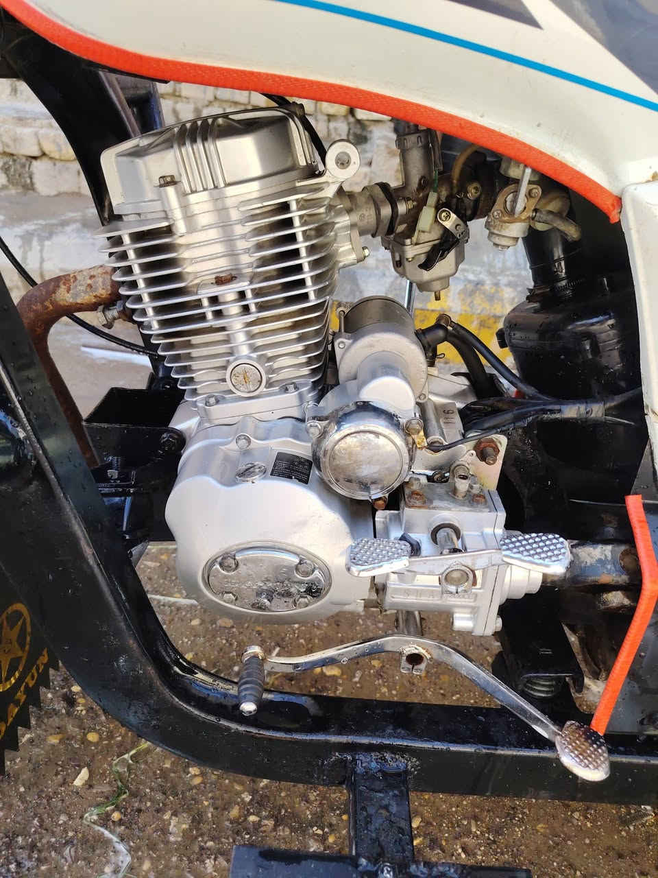 سلام عليكم ستوته للبيع موديل 15 اوراق كامله بدي 14 ستوته توه معمره جاهزه من كلشي نكره سلف برغي ما مفتوح بيهه *********** هاذه رقمي مكاني ناصريه مركز قرب گراج بغداد
