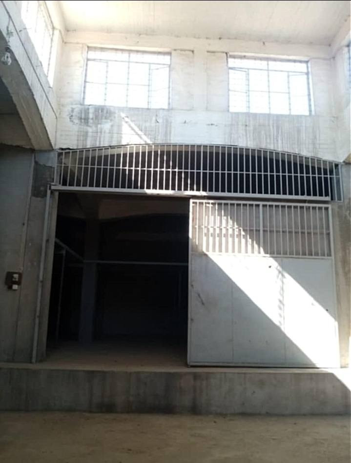 السلام عليكم متوفر كراج سيف اللايجار مساحه كبيره طابقين 
الموقع جانب الايمن قرب الجديده مقابيل شركه سنتر بغداد 

تواصل الاستفسار 
***********

*********** واتساب
