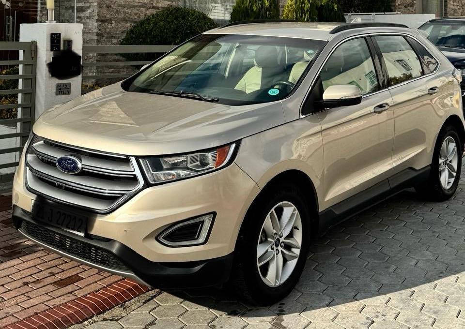 Ford Edge sport 2018
Location: Sulemani 
4 cylinder 
Colour: Gold 
Seat: cream leather 
Mileage: 68,000 km 
Phone number: ***********
WhatsApp: ***********
