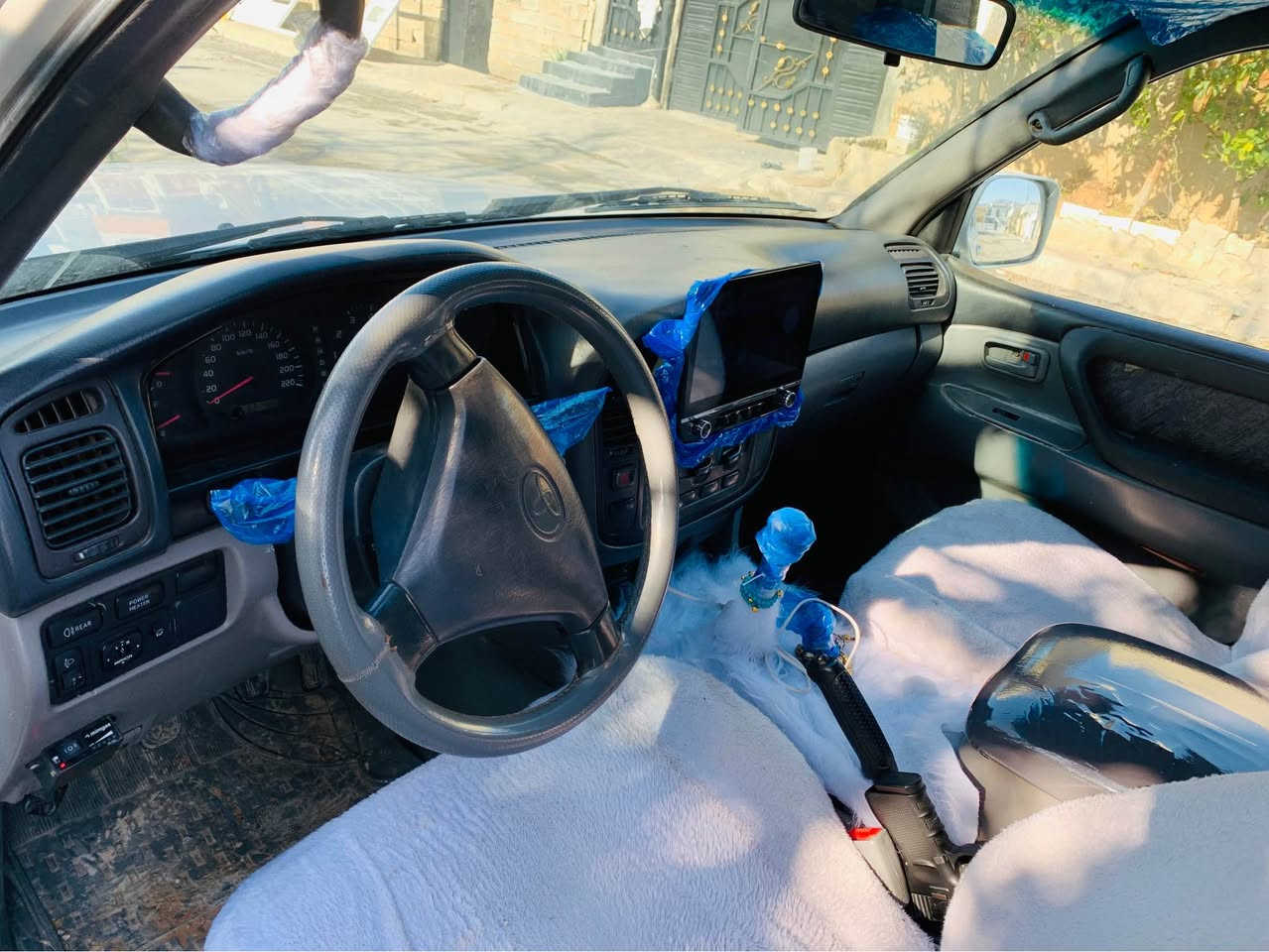 مۆنیکا  ٢٠٠١  جام کارەبایی سەلاجە قفل مەرکەزی گێڕو مەکینەو دەبڵ  ئەکسل بەشەرت  سەنەوێ ٢٠٢٧ بەسەر دەچیت. بەناو خۆمانەوەیە. 

***********
*********** أربيل, العراق
