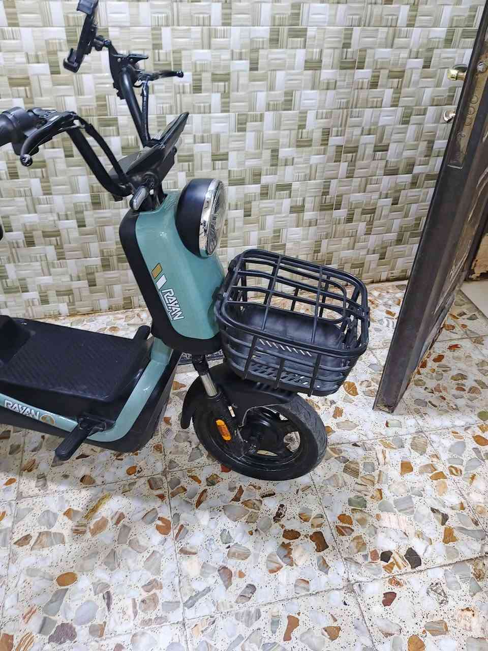 دراجه الريان شحن السعر ب210 دراجه نضيفه ما مستعمله  شي قليل والسعر 210 وبي مجال
المكان حي النصر شارع المستوصف للاستفسار مامتواجد فيس على رقمي ***********
