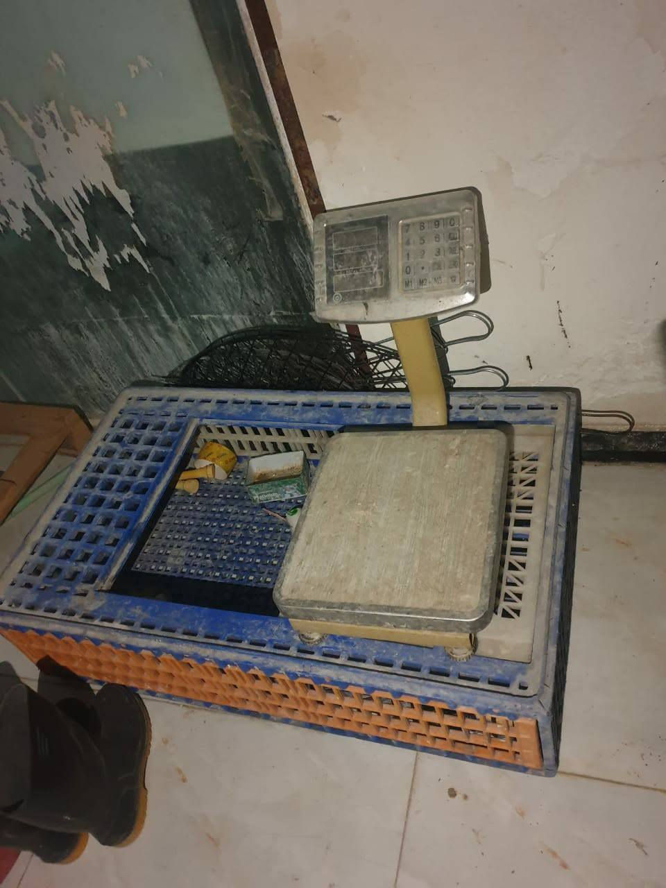 السلام عليكم ورحمة محل لبيع المكان الموحيه اكر الاستفسار على هذا الرقم ***********
