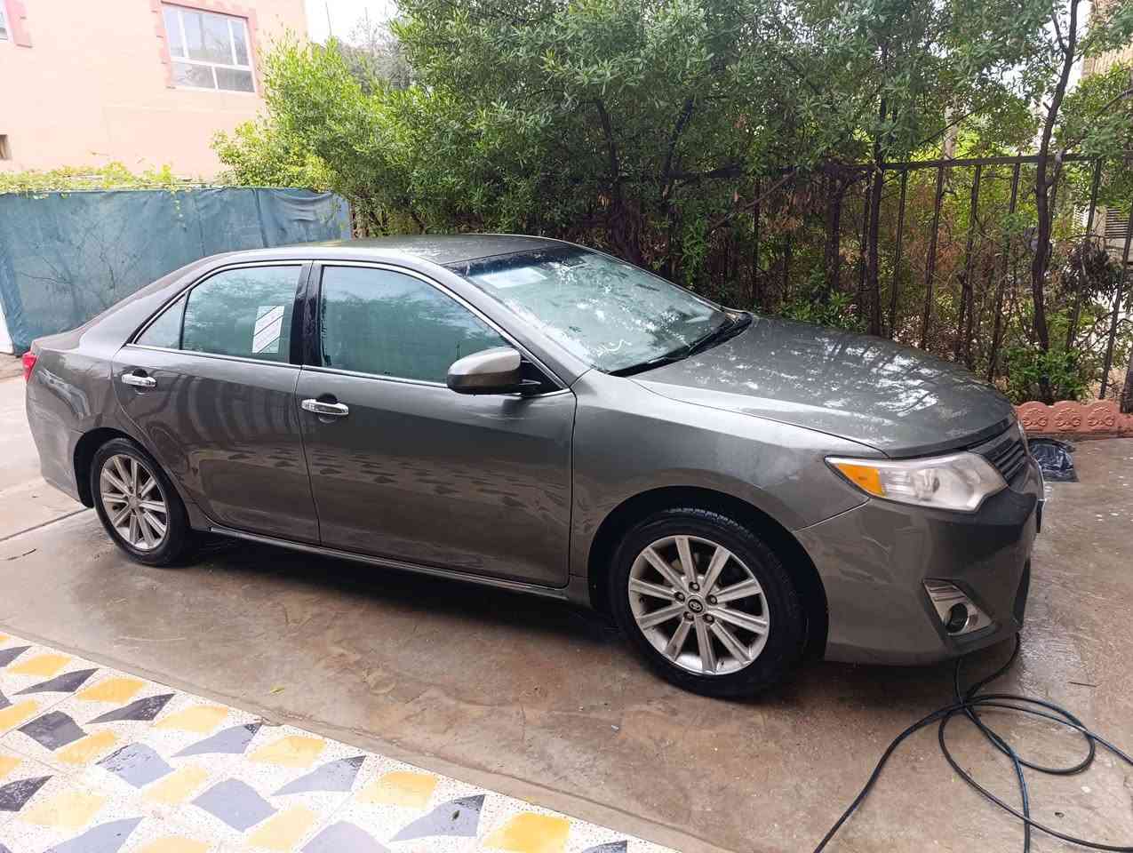 تويوتا كامري موديل 2012 السنوية باسمي نافذة لغاية 2029 سيارة حلوة و مرتبة بيها تبديل بونيد و جاملغ سكن بدون دواخل مع وجود قطع صبغ في الأطراف السعر 125 ورقة و بيها مجال للاستفسار الاتصال على الرقم ***********
