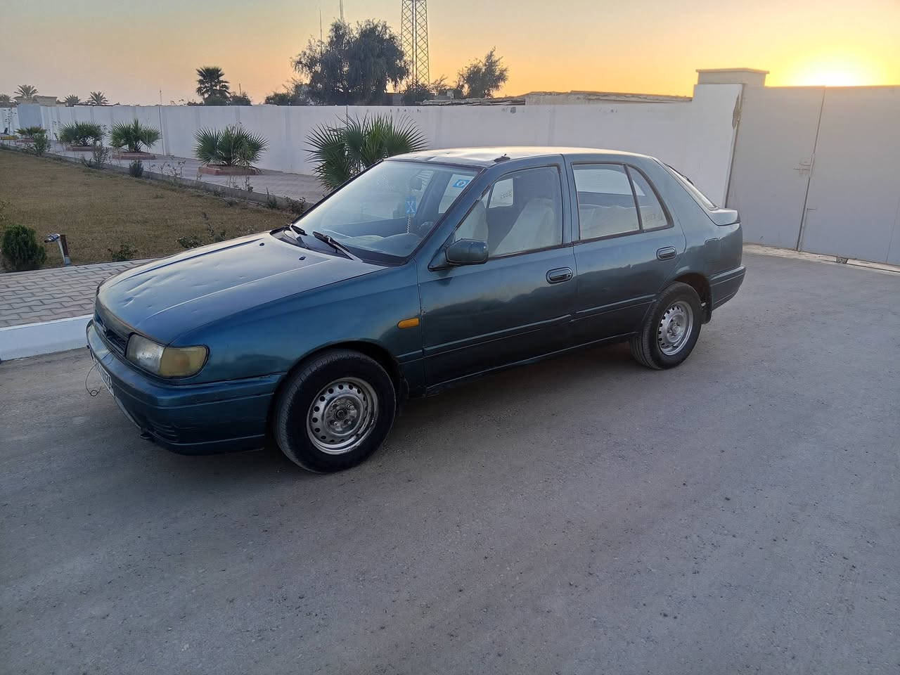 السلام عليكم 
نيسان صني موديل ..94...
كير محرك مكفول ..
السيارة كلش نظيفة 
يترحملي الشراي 
سنوية جديدة  رقم انكليزي 
سيارة بسمي ..
الشراي يتصل هذا رقمي 
***********
للعلم السعر 28..وبيهة مجال
