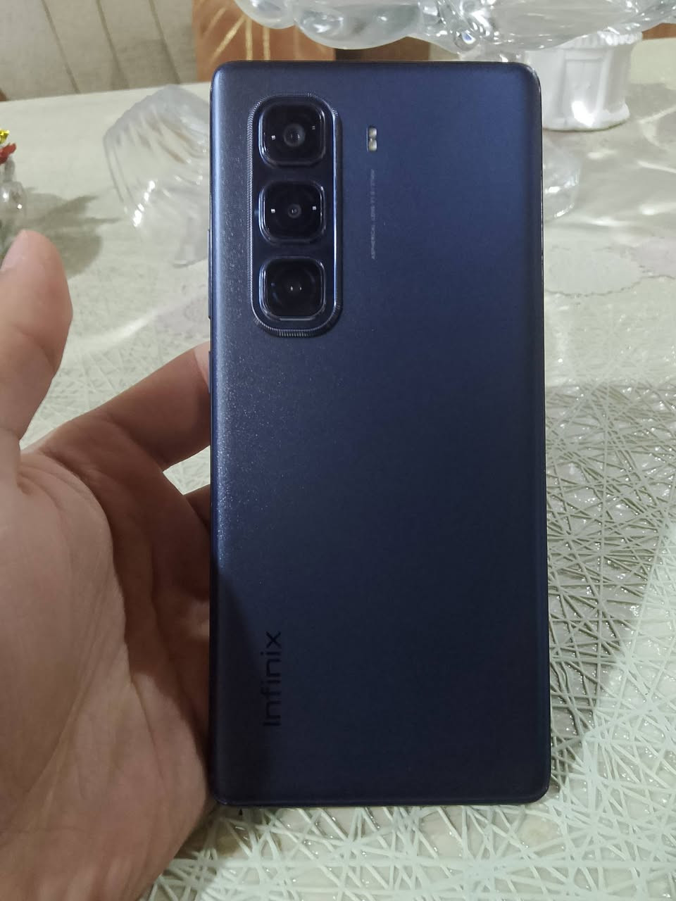 السلام عليكم جهاز انفنكس هوت 50 برو بلس جهاز 60 فريم ببجي وشاشه 120 هرتز وذاكرة 256 ورام 16 وكامرة الجهاز حلوة الجهاز بس يحتاج تبديل شاشه يرجع بل كارتون وشاحنة الاصليه 40W الجهاز سعرو 80 للتواصل خاص او الاتصال ***********
