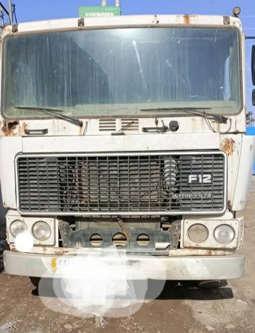 رقم 6
بسم الله الرحمن الرحيم 
***********
جمال
فولفو رأس تريله موديل ١٩٨٥
سعر 80 ورقه و بيه مجال
رقم بغداد مشروع موازي
سنويه ساقطه
صاحب السيارة متوفي
يبيع واقع حال  وكاله فقط
بدون عربانه
تايرات ٢٠/١٢٠٠ نظافه ٢٥ بل ميه
F12
محرك ٦ سلندر ١٢١
كير 3في 3 دكمه اماميه
سنكل خلفي
مكانه بغداد عوريج مقابل مخابز الاغا
حي العسكري قرب مرور تسقيط
 ابو عبد الله ***********
