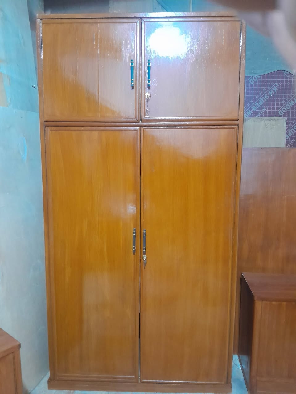 كنتور ابو ثنين طابقين  نجاره البيع السعر ميه وخمسين وبيه مجال الحله ابو غرق وتساب او تصال ***********مصطفى النجار
