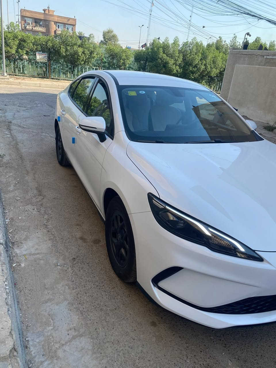 سلام عليكم
سير 5 لبيع 
مكفول بيها رصعه اصغير 
ماشيه 3000 
سعره 19100 بيها مجال 
استفسار على رقم ***********
سيارة موجود بغداد بنوك
