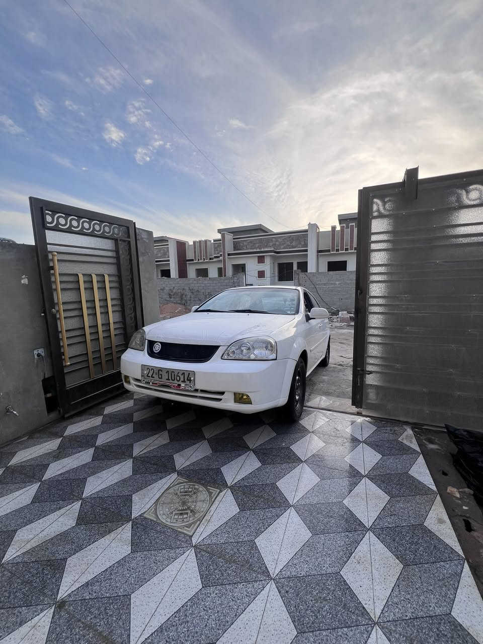 2008 بسمي سنوية الحد 2030هزة الحد 2030 
سيارة مانقصهة برغي مكفولة من الضربة بيهة صبغ فقط
مكاني بغداد حي اور ***********واتساب ورصيد
