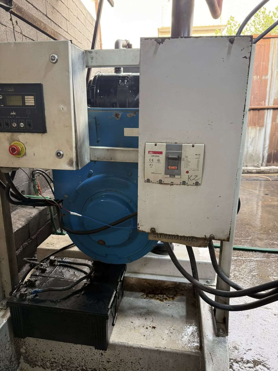 السلام عليكم للبيع بيركنز  2300 توليد 350بلادي لاصرف ولا بخار كور بلادي مولده مفتوحه قبل 5. اشهرسعر 130 $بيه مجال حق الكرين بس)))) بغداد مدينه الصدر قطاع صفر ***********
