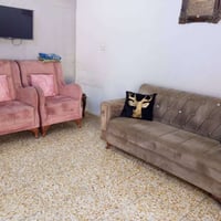 قنفات • ٧ مقاعد • نظيف
