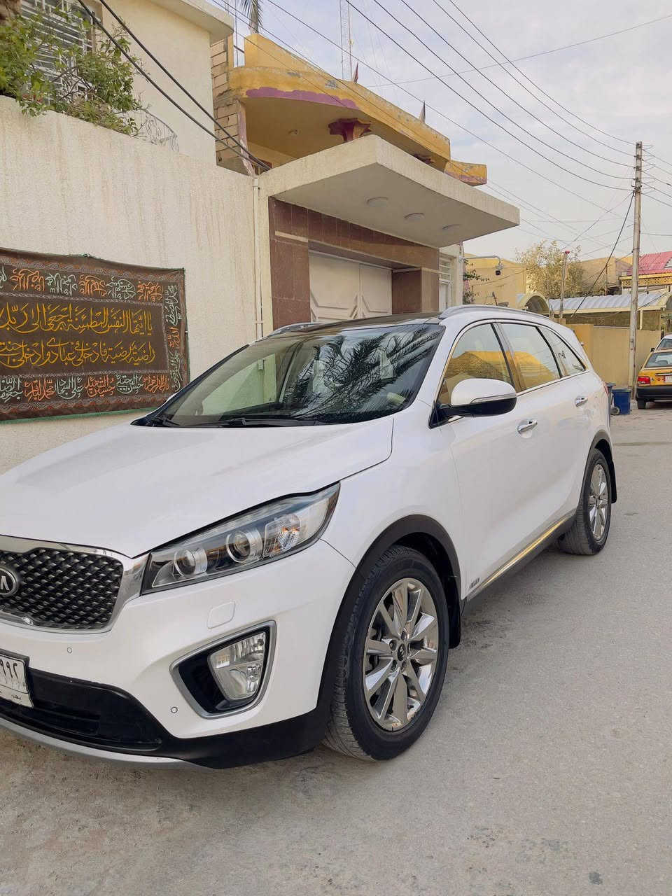 السلام عليكم  كيا سورينتو موديل 2016رقم   بغداد سياره مواصفات فول و1/1 السيارة جليجي مكفولة من الصبغ والتبديل 
 السعر مناسب بالعافيه على الياخذها وتصير من نصيبه للاستفسار  *********** مواصفات فول  العنوان  كربلاء
