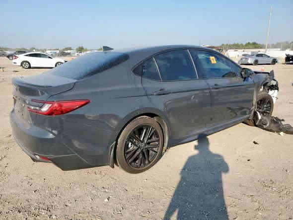 سلام عليكم 
تويوتا كامري هايبرد 2025 SE 
مده وصول شهرين 
السعر واصل بغداد بدون تصليح 177 وبيها مجال 
للاستفسار 
***********
بغداد حي جامعه نفق الشرطه شركه الناجح
