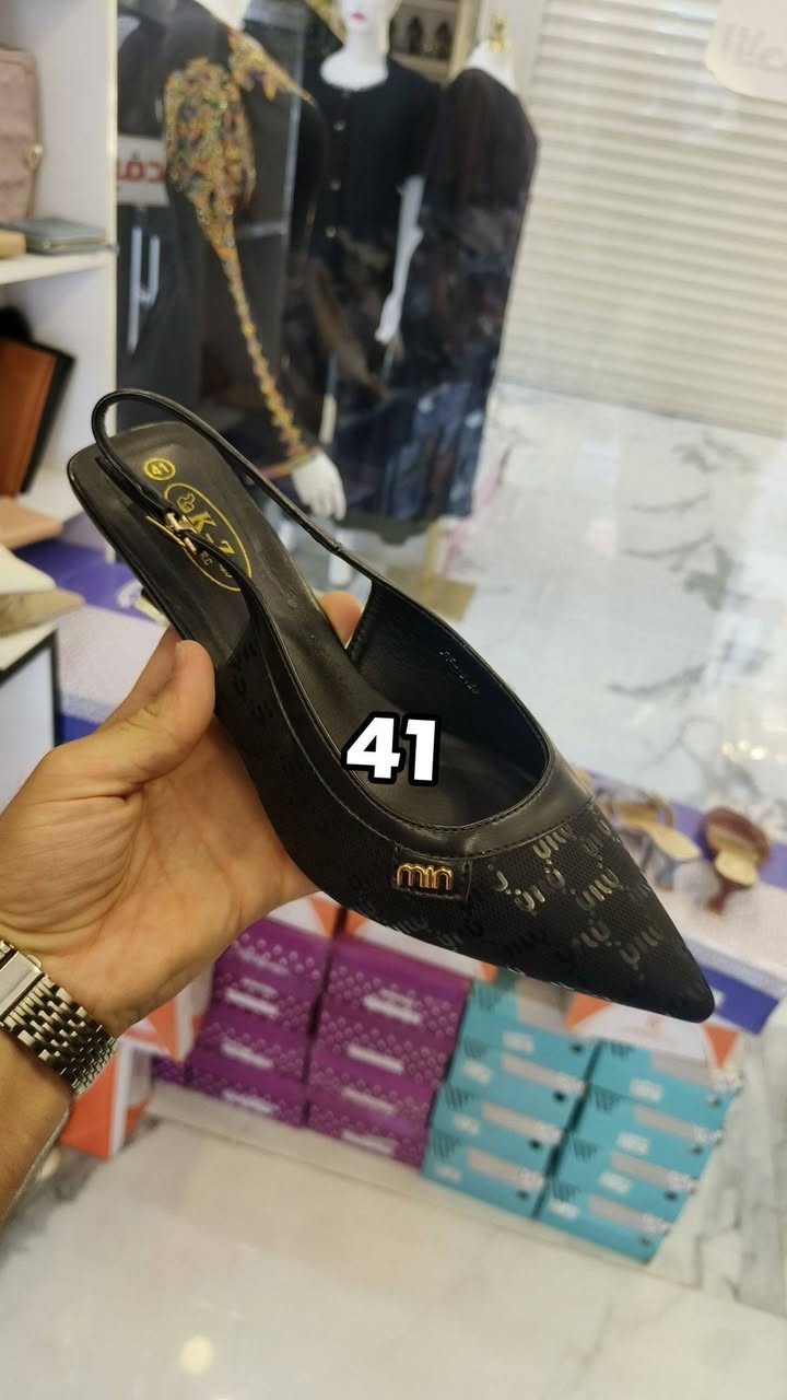 تخفيضات 🔥 اخر قطع خاكي 39 و اسود 41
شحاطه +كعب
فقط ب سعر 8 الاف ❤
توصيل ل جميع مناطق العراق 
📍 خانقين مجمع روتانا اول طابق


**إذا كنت صاحب هذا الإعلان وتريد حذفه لأي سبب، رجاءا أرسل رسالة إلى الدعم الفني**