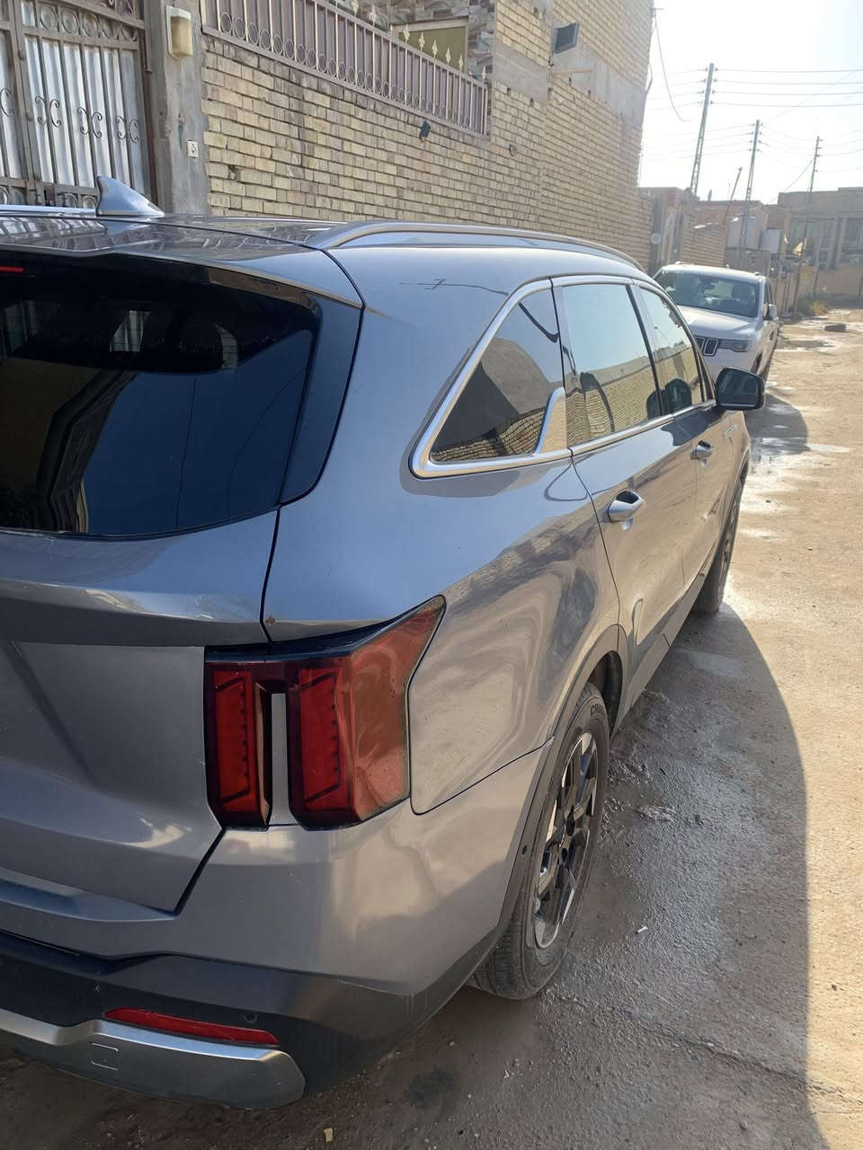 يالله
السلام عليكم سورنتو S 2024 وارد امريكي 

Kia Sorento S 2024 White 2.5L

 محرك 2.5 تنفس طبيعي

                 حجم المكينه : 2.5 

       المسافه المقطوعه :11000 الف كيلو ليس مايل   

                             الضرر : فقط نهايت حافت قبق جنطه سيارة على وضع الشركه 

برغي ما مفتوح بيها 

حتى الجنطه مصلحه ب مكانها بدون فتح براغي قبق جنطه صبغ فقط 

                          الايرباك كول سليم 

مواصفات 

اللون المرغوب smoke

1.شاشه 

2تحديد مسار 

3.بصمه 

4. كشنات جلد

5.ويل كب

6.كشافات

7.تشغيل عن بعد 

8. حساسات خلفي امامي

9.شحن وايرليس

10. رادارت 360

11.بصمة ابواب

12.هند بريك بصمه

14. اوتو هولد 

15. هيترات بالكشنات

16.قطعتين تبريد 

17. لايتات لد 

18.كشنات كهرباء

19. كيجات دجتل 

 ملاحضه صور حادث امريكا مروفوق مع صور 

 

22. نظام صعود 

23.بصمات عدد ١

فول مواصفات  جاهزه مرقم ذي قار

السعر : 280$ 

تفاصيل اكثر هذا رقمي ***********

اسيا ***********

تحياتي 

مكاني ناصريه شطره
