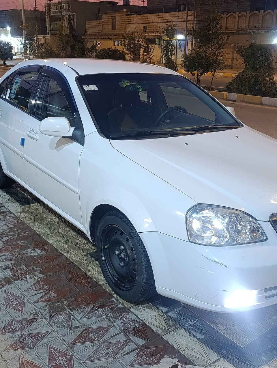 اوبتره 2011 رقم ذي قار انكليزي بسمي
صبغ قطعتين فقط 
السعر 77 مكاني ناصريه
ستفسار ***********
