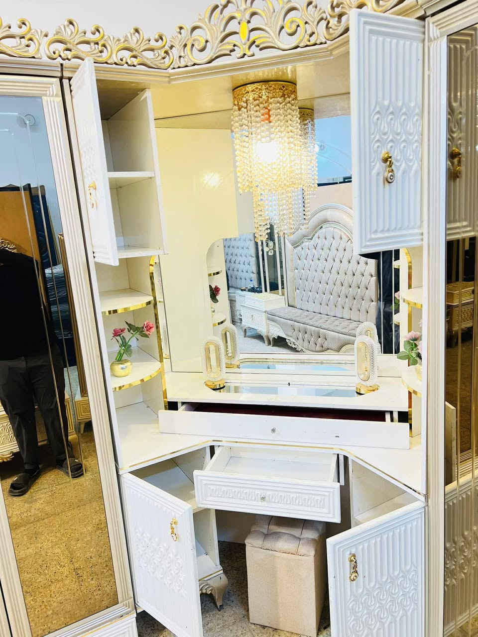 غرفه نوم تركي 🇹🇷🔥
9 قطع ملكية ميز تواليت داخلي 
كنتور زاويه كوالتي عالي سجج هايدروليك شازلون مخزن اناره ميز تواليت 🌞 صبغ حراري برغي وجوي حديد يده ذهبي حديد ضهر بلوك جام برونزي قماش وتر بروف خشب ثقيل سعر جديد 3 مليون سعر الحالي مليون و 700 بيهه مجال 
مع شد ونقل مجاني داخل بغداد 🧑‍🔧🚛 نضافة 90 💯 ((محافظات ب كروه رمزية))


**إذا كنت صاحب هذا الإعلان وتريد حذفه لأي سبب، رجاءا أرسل رسالة إلى الدعم الفني**