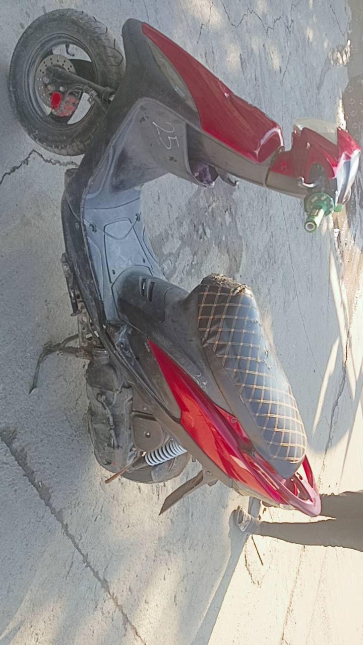 السلام عليكم
ماكس عدله بلادي 
مكفوله كفاله عامه 
الدراجه كهربائيات كله شغال 
مكينه خرسه تخبل
السعر 650وبيها مجال للطيبين 
العنوان البياع
الرقم***********
