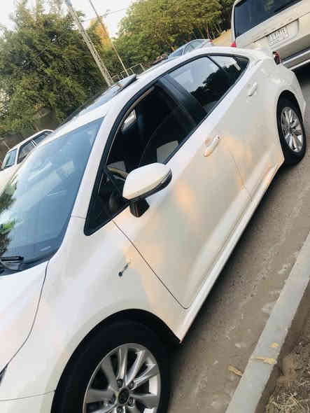 السلام عليكم
كورلا 2025 هايبرد 

رقم بغداد تحويل ثاني يوم 

ماشيه:(6000)كيلو

مواصفات :

فتحة

بصمه

داخل اسود جلد

كامرة خلفيه 

اوتو هولد

سايد بريك دكمه 

تحكم استيرن فول

3 مودات قيادة

‏EV مود

توقف ذاتي

رادار امامي 

تحديد مسار

مانع انزلاق

مكينه 1800 هايبرد 

السعر 155 وبيها مجال بسيط 

(***********)للاستفسار
