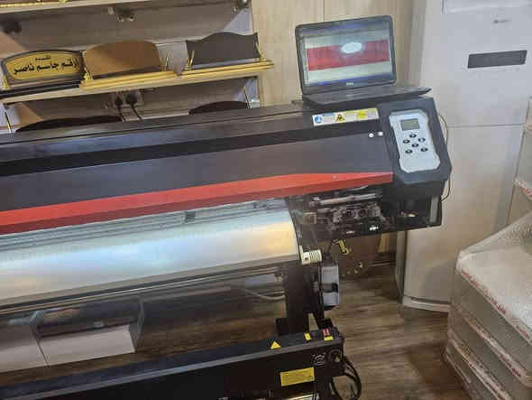 طابعة للبيع قياس ١٩٠ سم تطبع فلكس وستكر وكانفانس وغير خامات.
الطابعه يرادلها ترتيب وهيدات بس بورد شغال وشاصي نظيف.دبل هيد dx5 وياها لابتوبها وبرنامجها الاصلي .
الفديو والصور والشرح واضح 
والسعر مليون دينار فقط
 مكانها بغداد السيديه الضباط
***********
