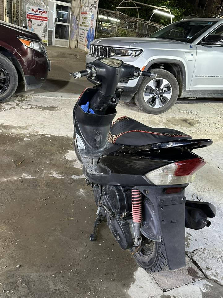 سلام عليكم عدله للبيع  دراجه نضيفه  بوشه 55 العنوان بياع سعر 350 ألف ما أبيعه هيج بيعه لما متوازي ع بيعته 

 ‭٠٧٧٢ ٧١١ ٧٧٨٥‬ خاص ماكو فقط على الرصيد أو واتساب
