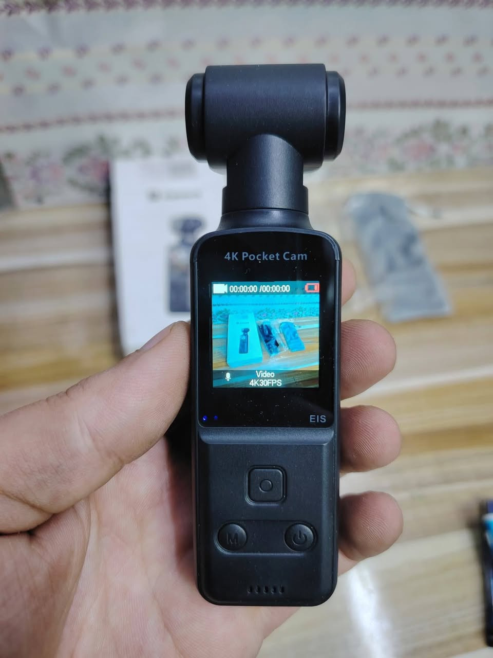 كاميرا جسم رياضية 4K مع ميكروفون خارجي، كاميرا جيب صغيرة Wifi للفيديو والصوت قابلة للدوران ومضادة للاهتزاز مع منفذ رام ومسجل لسائق الدراجة أثناء السفر للرياضة الخارجية والدراجة والسفر موضحة بالصور
 السعر 40 الف مع التوصيل


**إذا كنت صاحب هذا الإعلان وتريد حذفه لأي سبب، رجاءا أرسل رسالة إلى الدعم الفني**