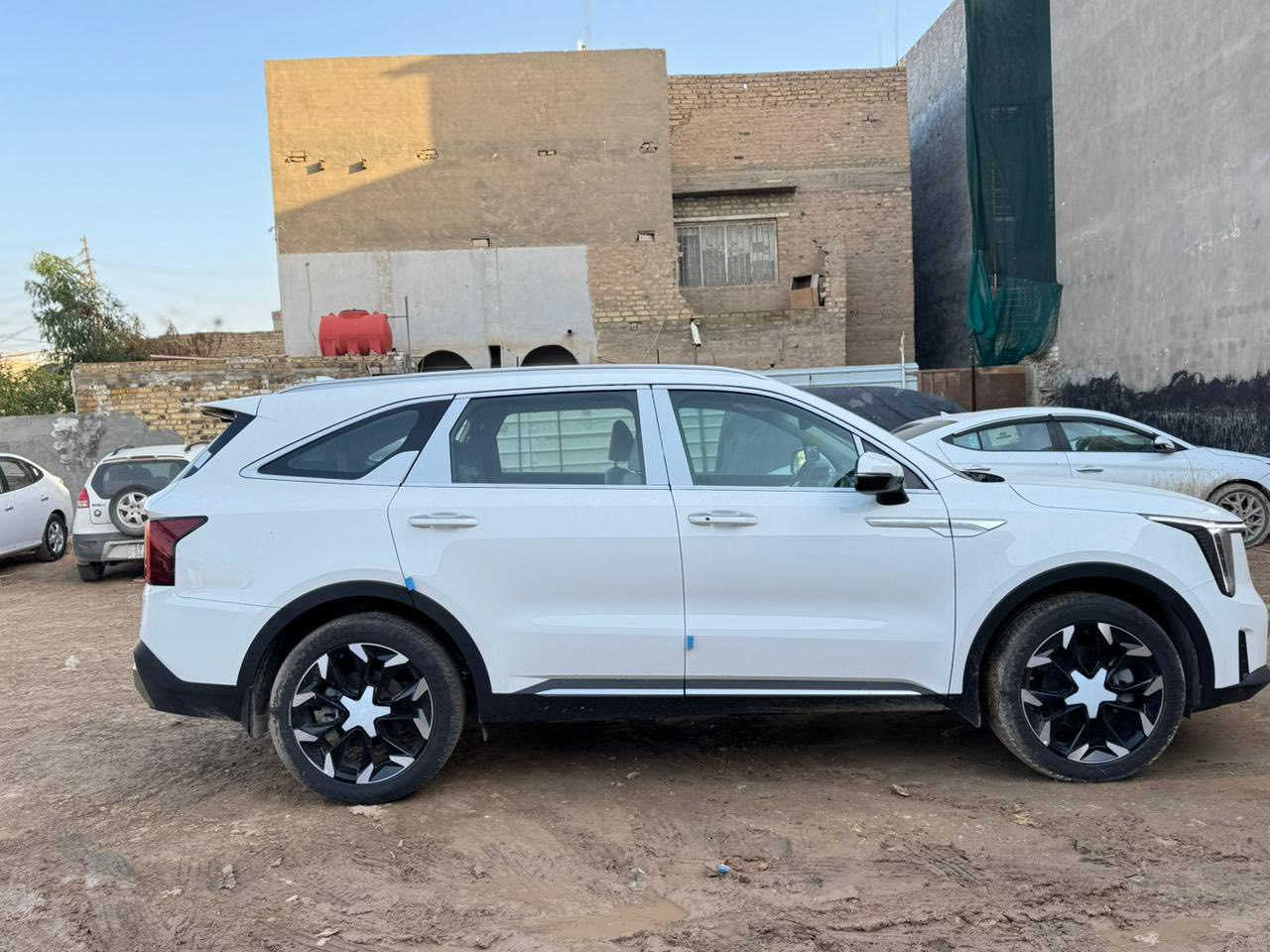 السلام عليكم
سورنتو ٢٠٢٥ خليجي زيرو 

محرك ٦ سلندر 

مواصفاتها ويل ٢٠ داتاشو كامرة امامية خلفية 

والباقي واضح بالصور 

وكاله نم / ضمان ٥ سنوات 

رقم بغداد دولي باسمي 

السعر ٣٣٣ورقة وبيها مجال 

للاتصال : ***********
