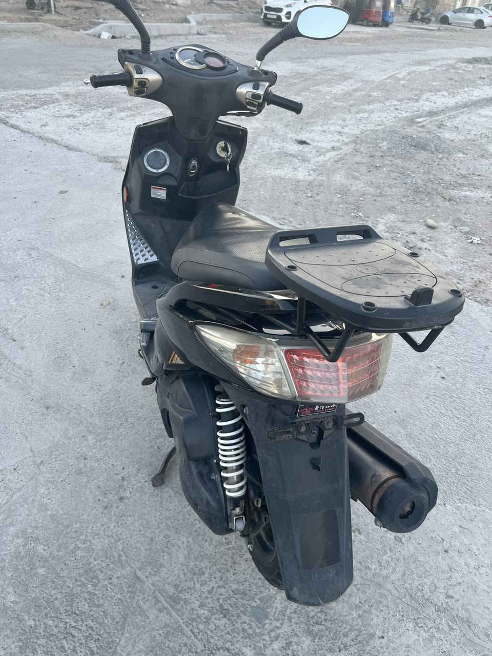 سلام عليكم دراجه سكنس فحول ماف رنبه خير من الله جديد شلعه ومعدل بلاديه برغي مادمفتوح بيهه سعرهه ٩٥٠ بيهه مجال قليل ***********
مكاني حي اور
