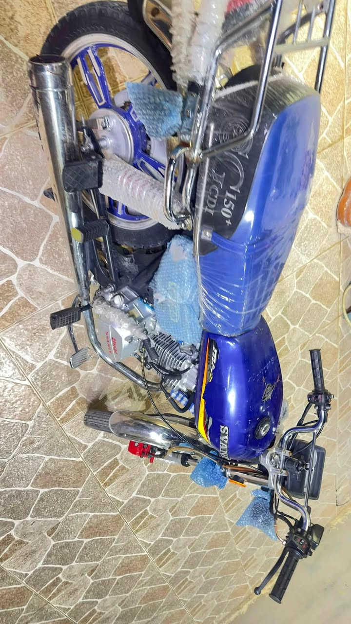 سلام عليكم ماطور خمسه كير موديل 23سافين اي عيب ما بي كامل شغال سعره530وبي مجال قليل ***********
